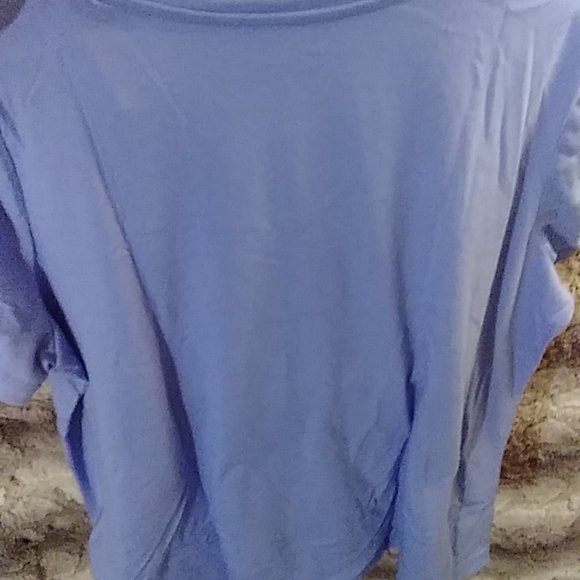 Shirt - Picture 2 of 4